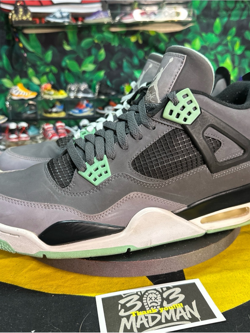 Jordan 4 Retro Green Glow 2013 Size 12M